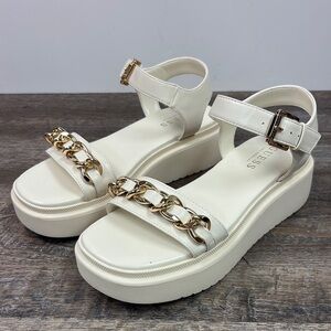 Guess OCCURS Chain Platform Sandals Size 7